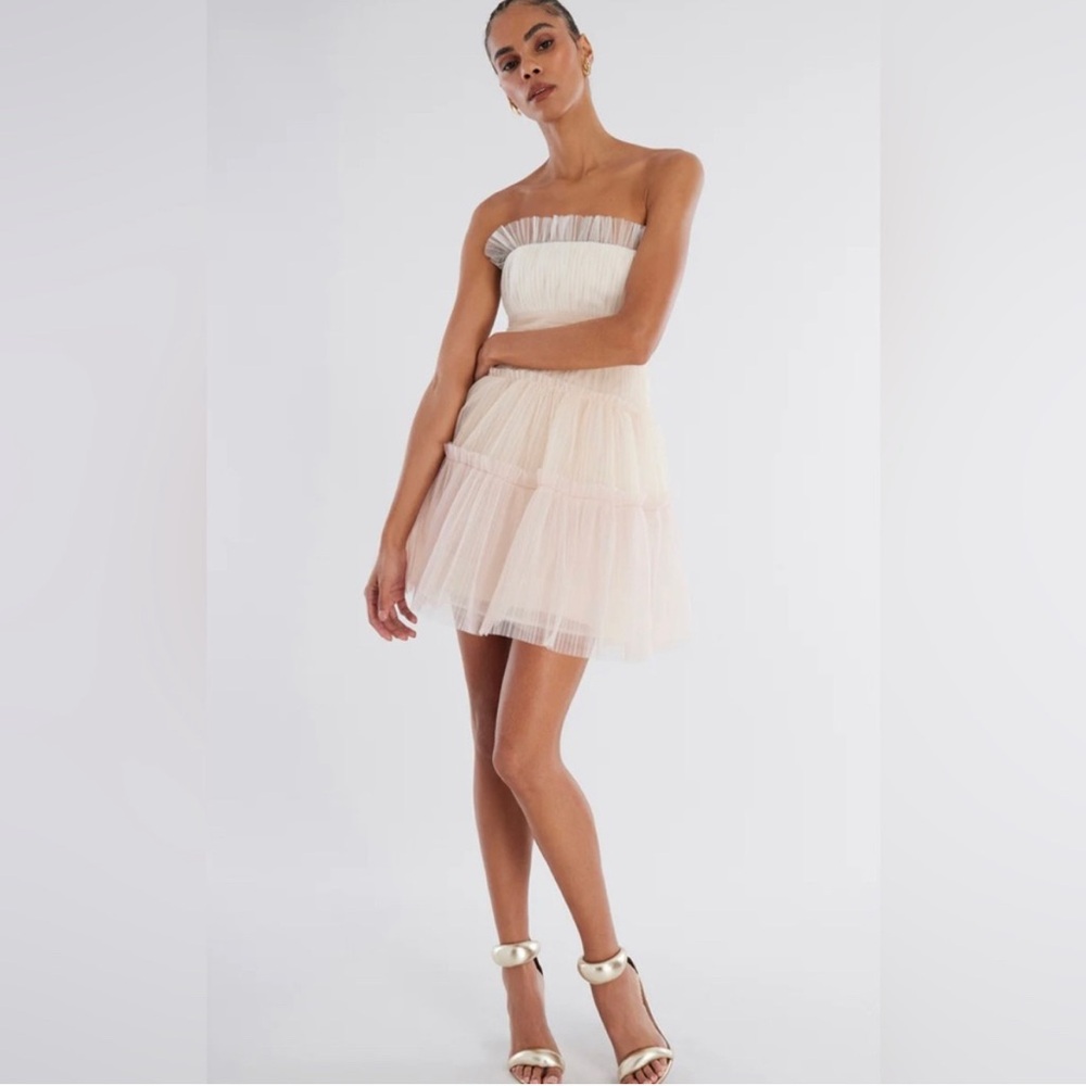 BCBGMaxazria Strapless Tiered Tulle Mini Dress Size 12 New w/Tag ONLINE for $398 - Picture 1 of 17